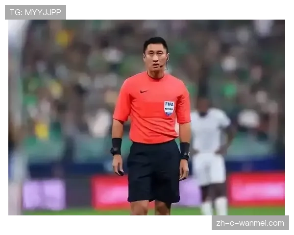 马宁赛后怒斥印尼队员连出两红牌 被撞飞安保紧急护送离场